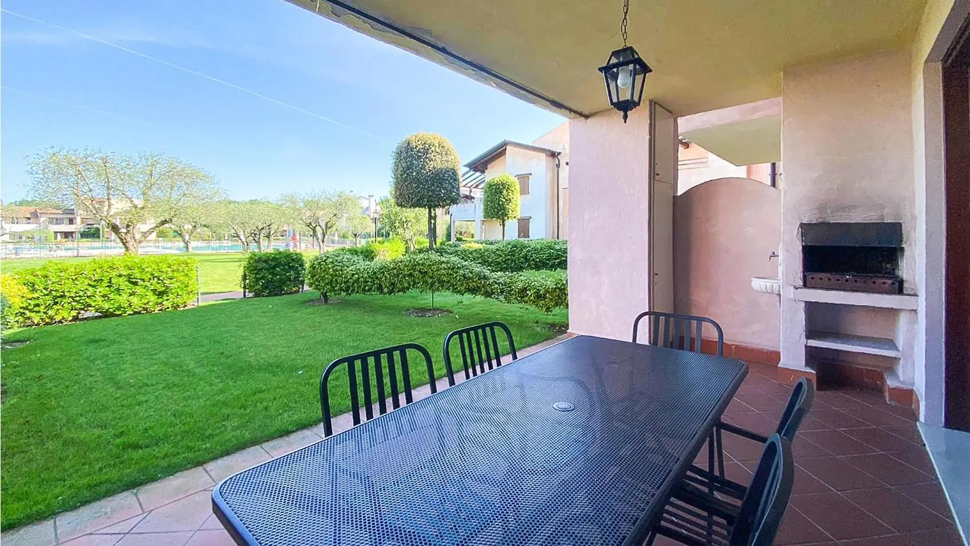 Trilo Superior Apartment Peschiera del Garda Italy