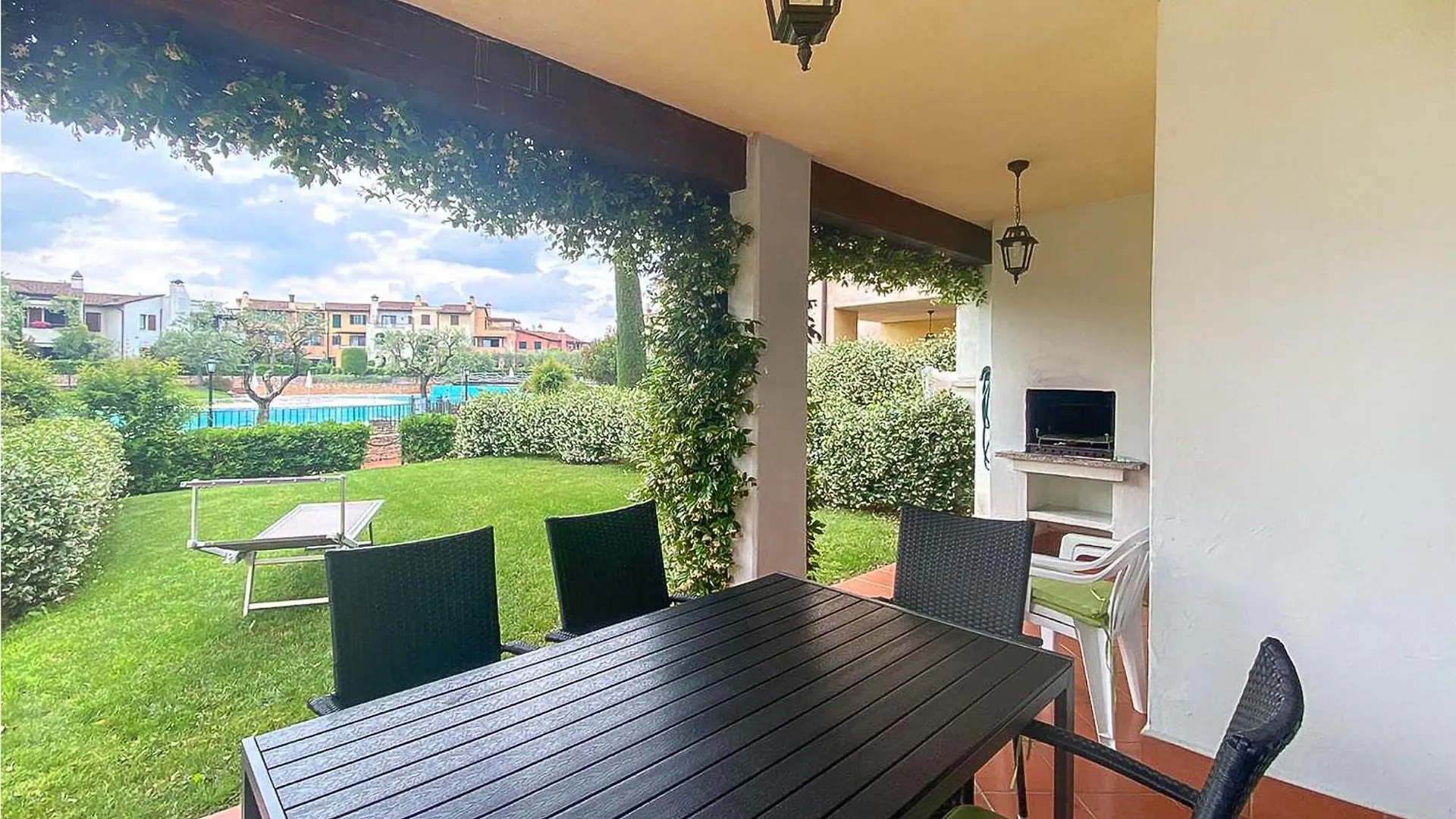 Trilo Superior Apartment Peschiera del Garda 0*,  Italy