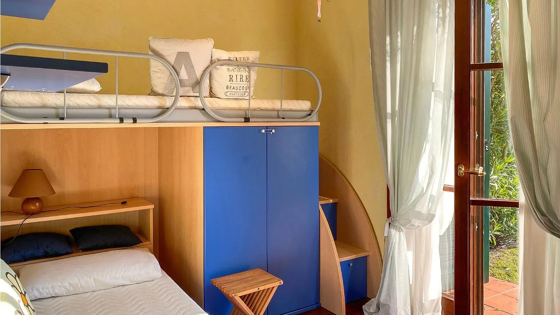 Trilo Superior Apartment Peschiera del Garda Italy